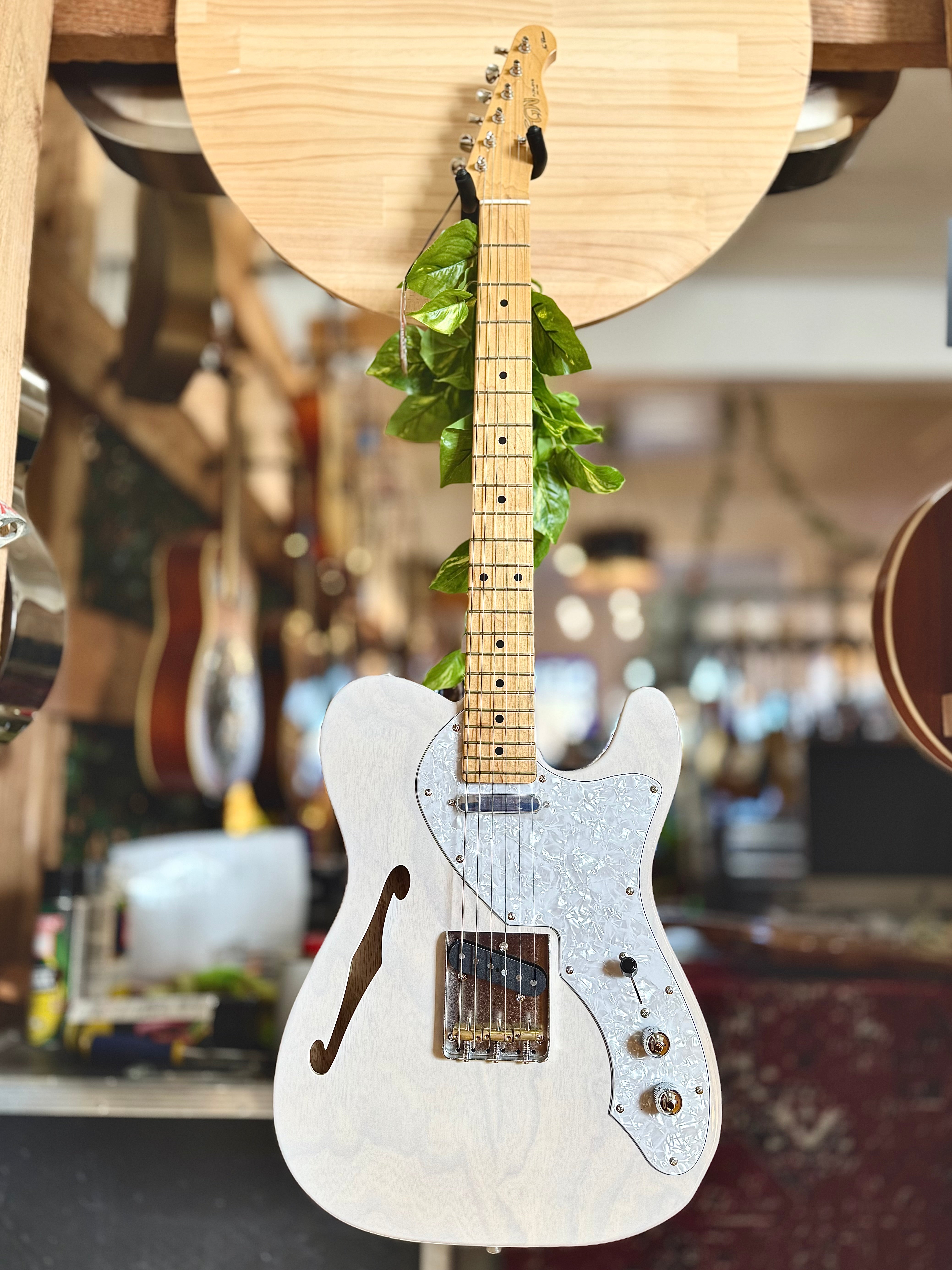 FGN | MIJ | Neo Classic Series | NTE110MAHT | White Blonde FGN | MIJ | Neo Classic Series | NTE110MAHT | White Blonde